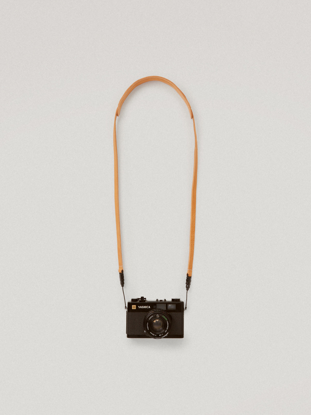 Hender Scheme Leather Camera Strap – Natural Hender Scheme construct strap